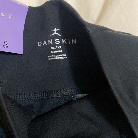 Danskin Contour Leggings - Picture 3 of 6